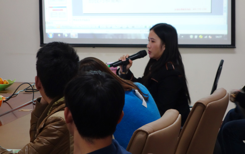 昆明天博体育网络公司从2013年开始筹备新媒体营销公益讲座和老客户网络营销沙龙，天博体育邀请了国内网络营销和移动互联网营销专家亲临公司，为保证培训质量和沟通效果，天博体育每次只邀请20-30家老客户参加（全免费），天博体育将秉承全公益、全免费、不推销任何产品和服务、只讲干货等原则，为新老客户创造更多价值。
